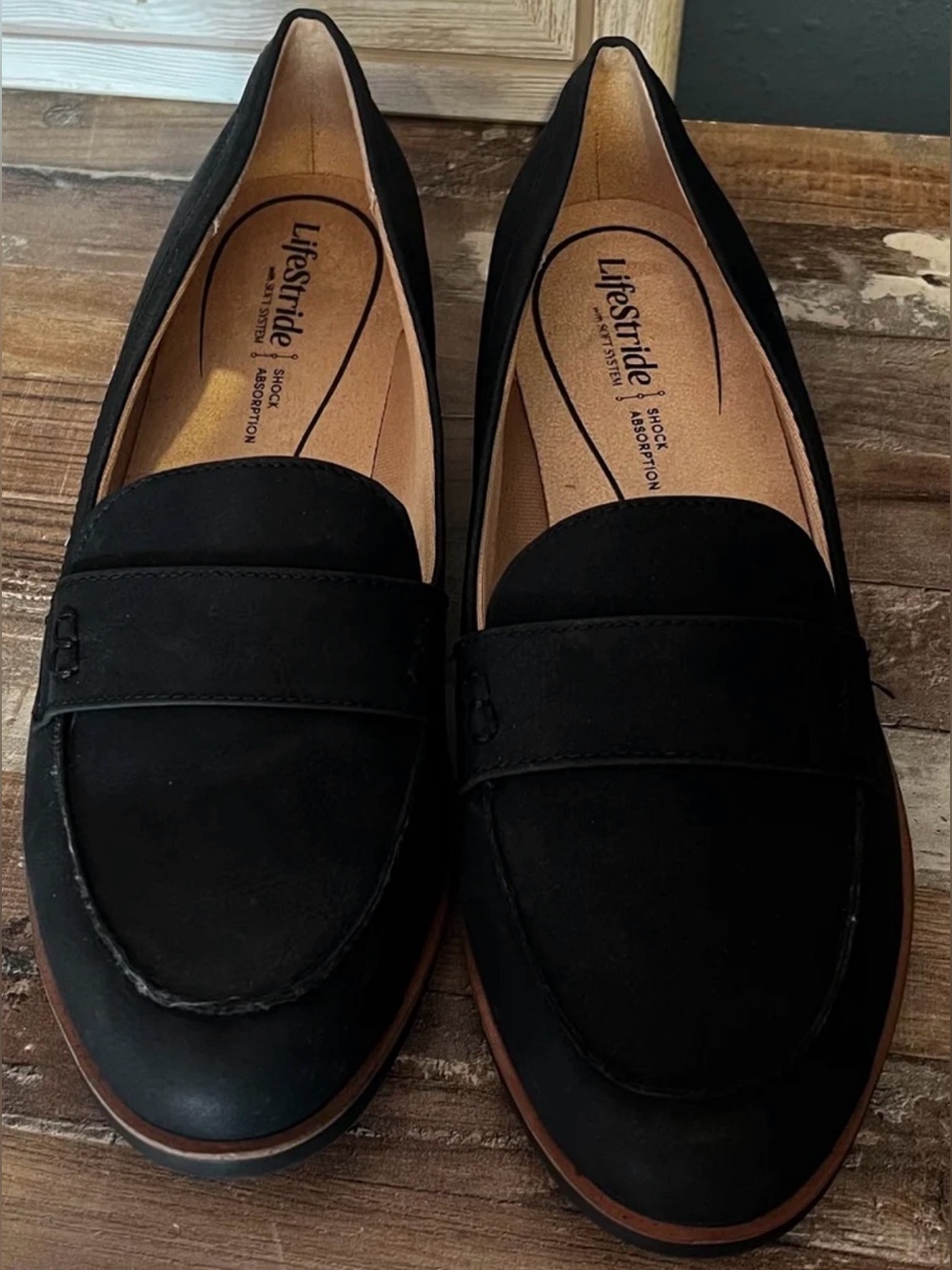 Life Stride Women’s Black Zee Loafer Work Shoes Flat With Round Toe Size 10 Med